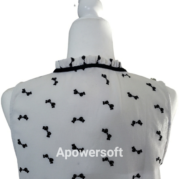 Women's Black and White Sleeveless Blouse - Picture 5 of 8